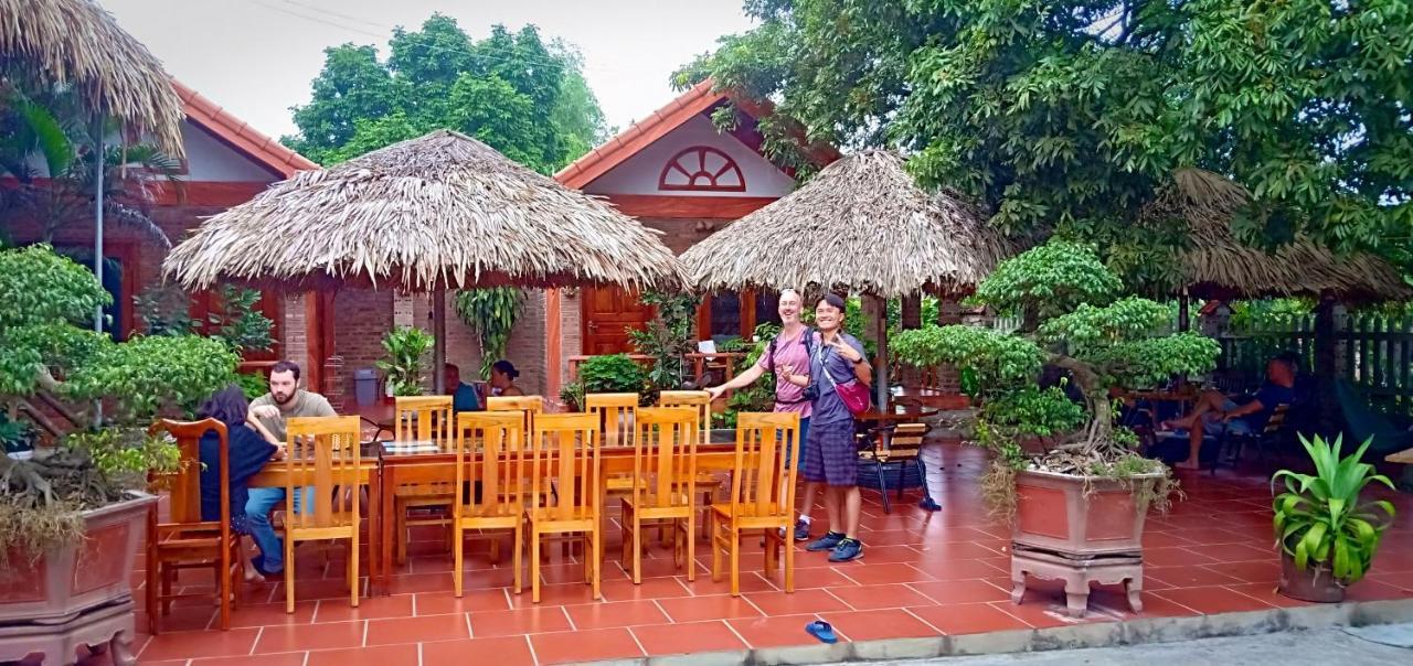 Ninh Binh Mountain View Homestay & Restaurant Exterior foto